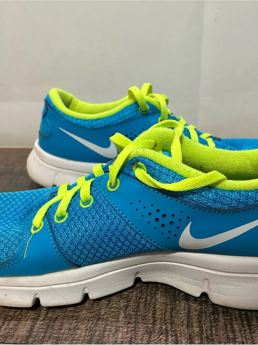 Nike Flex Experience Run Women’s Running Shoes Blue Size 6.5 Athletic Sneakers